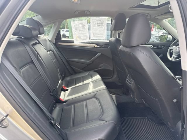Used 2014 Volkswagen Passat 1.8T SE FWD image 10