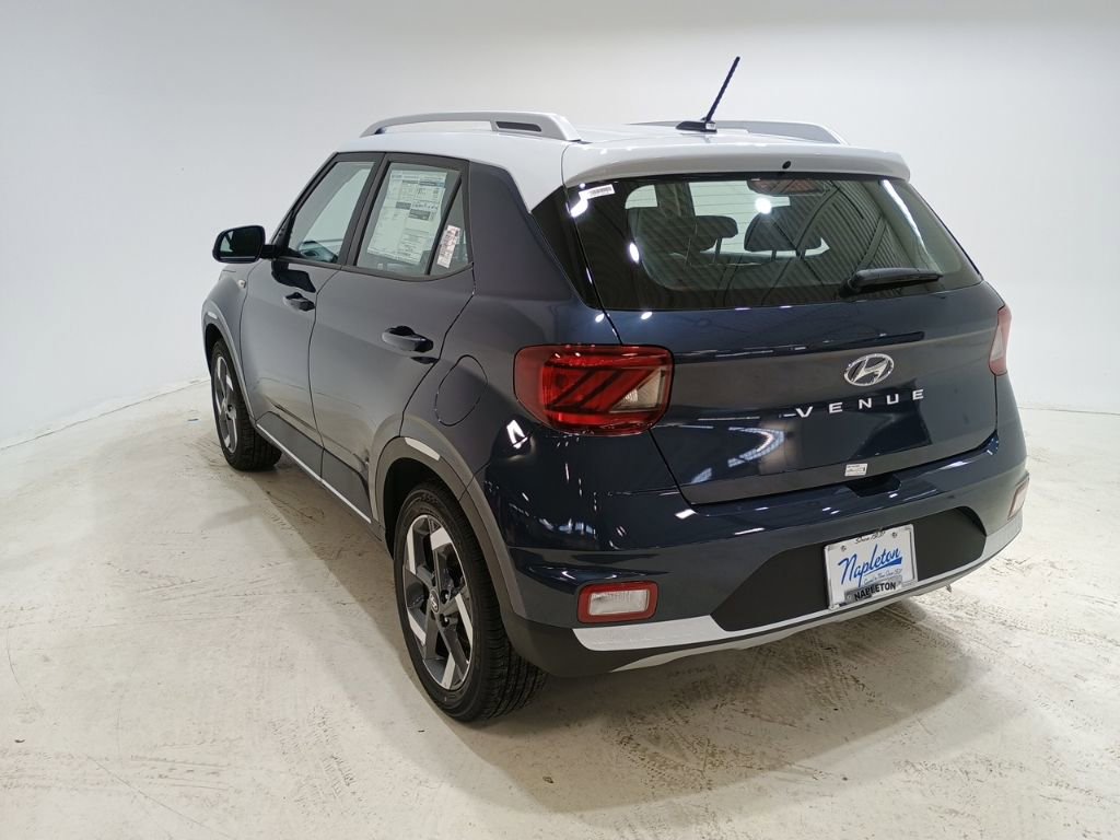 New 2026 Hyundai Venue SEL image 5