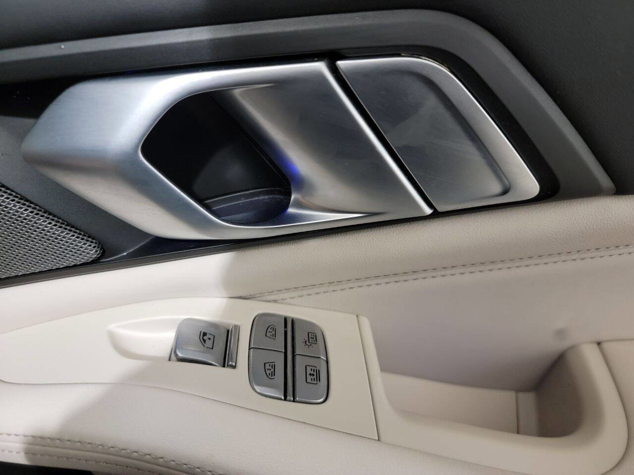 Used 2021 BMW X7 xDrive40i w/ Executive Package AWD/4WD image 28