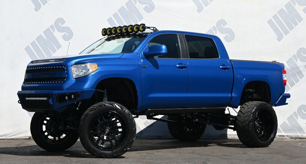 Used 2017 Toyota Tundra SR5 image 1
