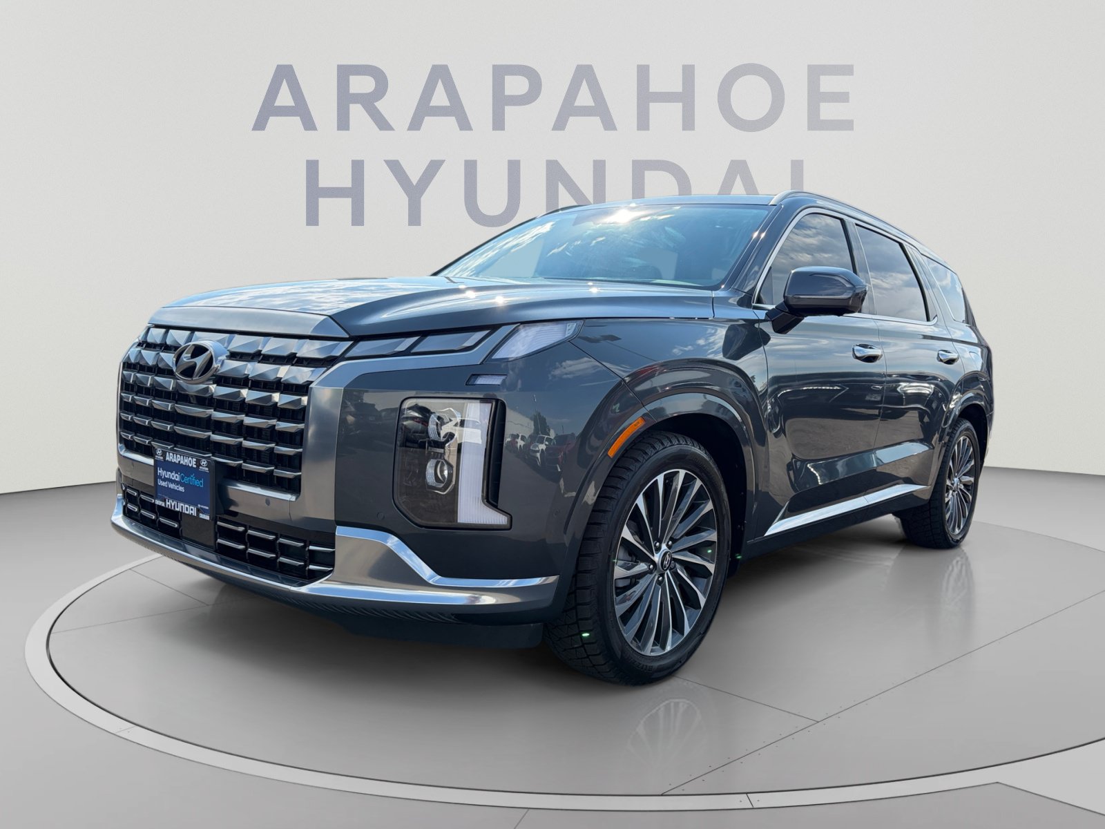 Used 2023 Hyundai Palisade Calligraphy w/ Winter Package AWD/4WD image 1