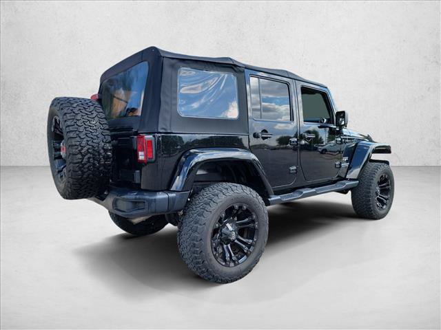 Used 2017 Jeep Wrangler Unlimited Sahara w/ Dual Top Group AWD/4WD image 5