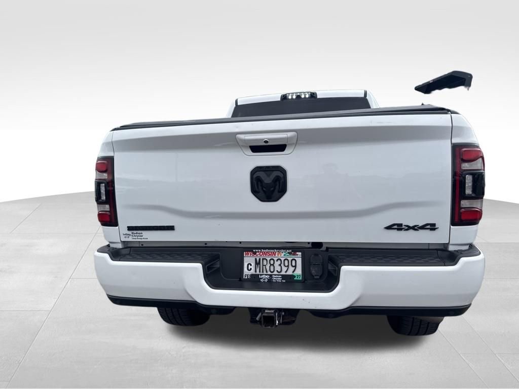 Used 2021 RAM 2500 Big Horn w/ Night Edition AWD/4WD image 3