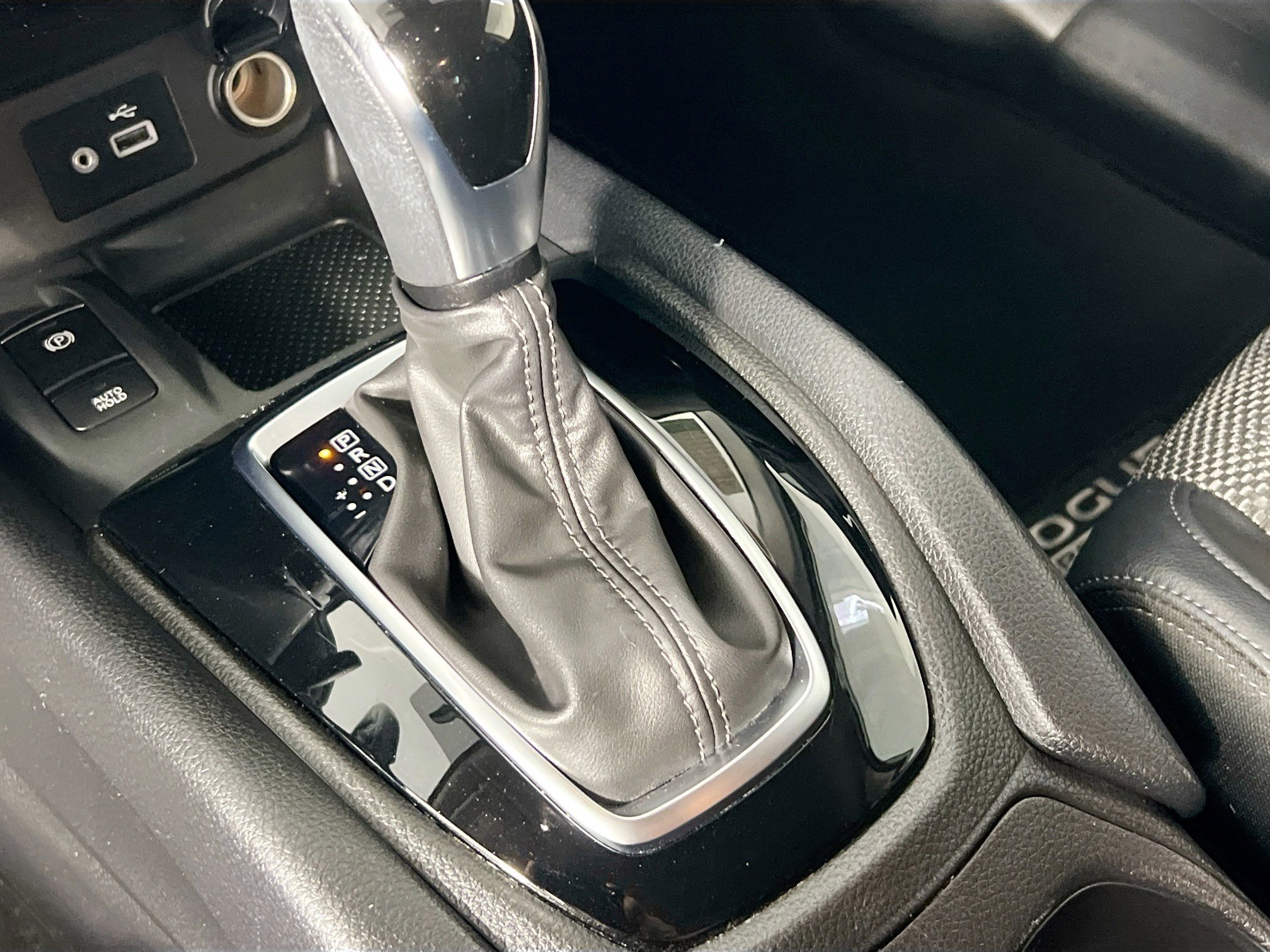 Used 2022 Nissan Rogue Sport SV w/ Technology Package image 25