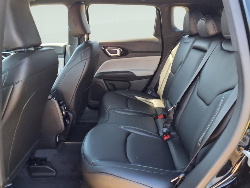 New 2026 Jeep Compass Limited AWD/4WD image 11