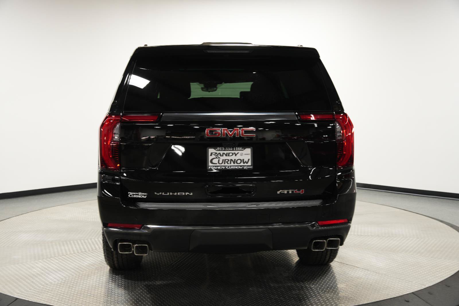 New 2026 GMC Yukon XL AT4 w/ AT4 Premium Plus Package AWD/4WD image 9