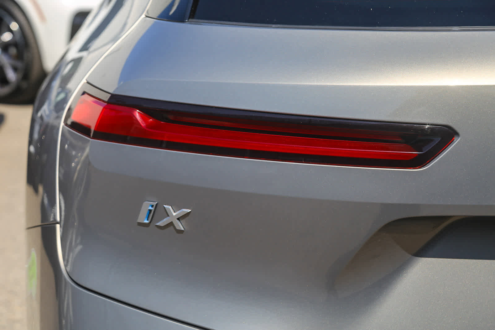 Certified 2023 BMW iX xDrive50 w/ Convenience Package image 7