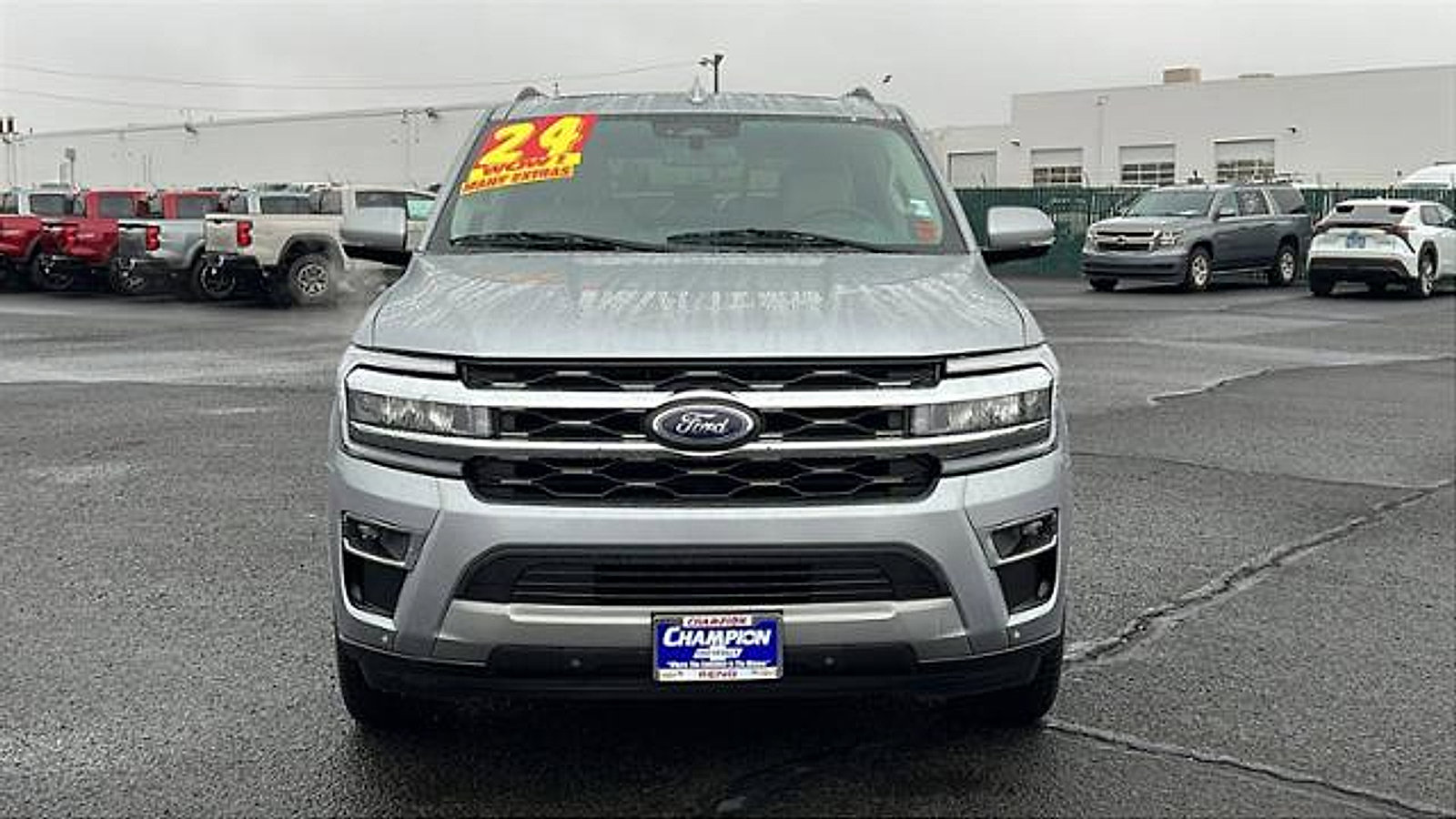 Used 2024 Ford Expedition Limited image 2
