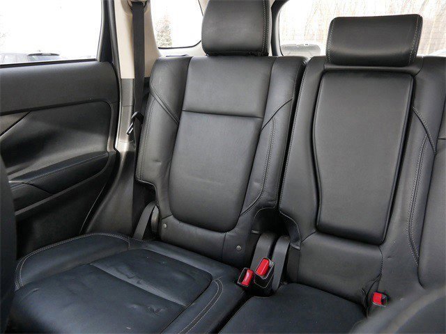 Used 2020 Mitsubishi Outlander SEL image 13