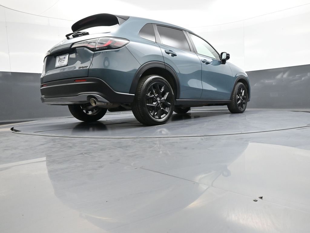 Certified 2025 Honda HR-V Sport image 28