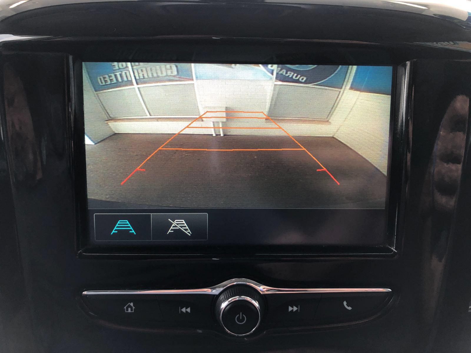 Used 2018 Chevrolet Traverse LS FWD image 28