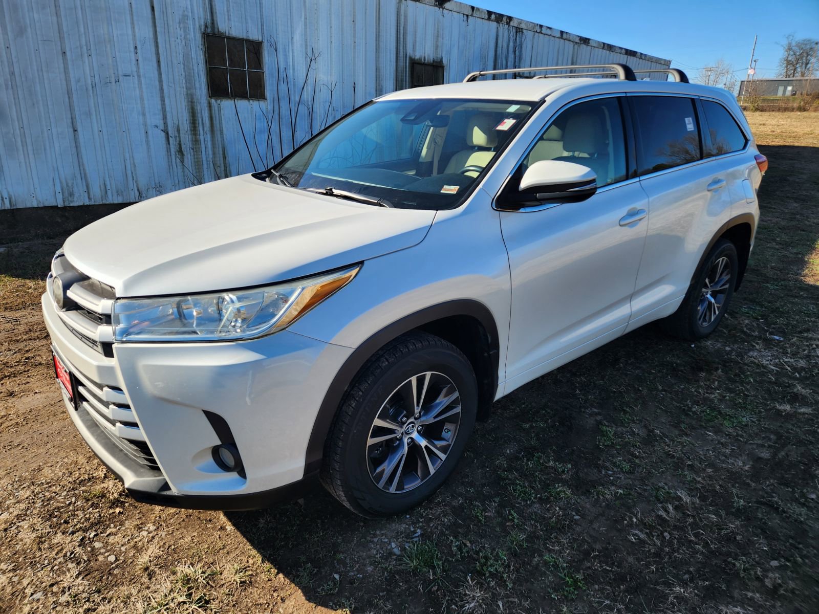 Used 2018 Toyota Highlander FWD V6 image 3