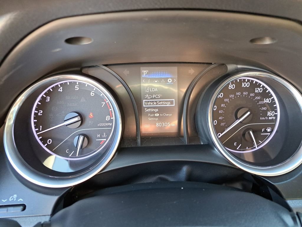 Used 2019 Toyota Camry LE w/ Phone Cable & Charge Package image 20