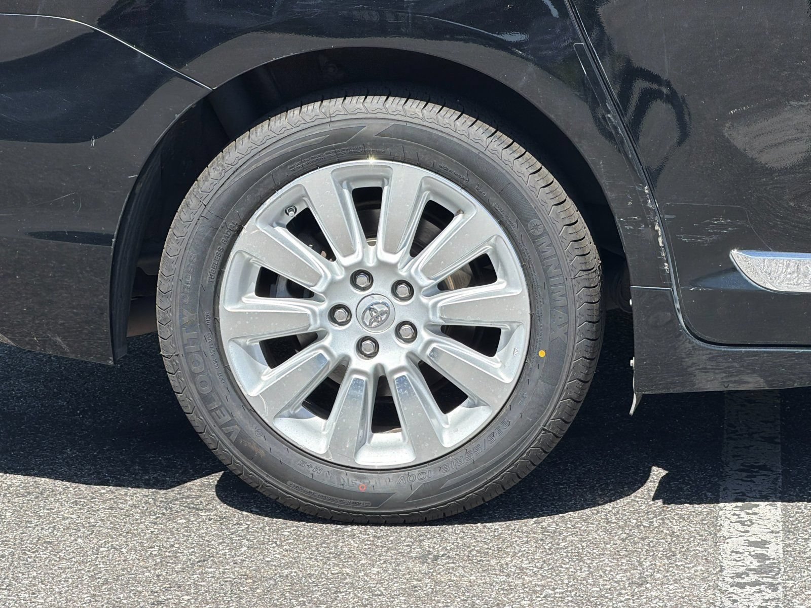 Used 2015 Toyota Sienna Limited Premium FWD image 27