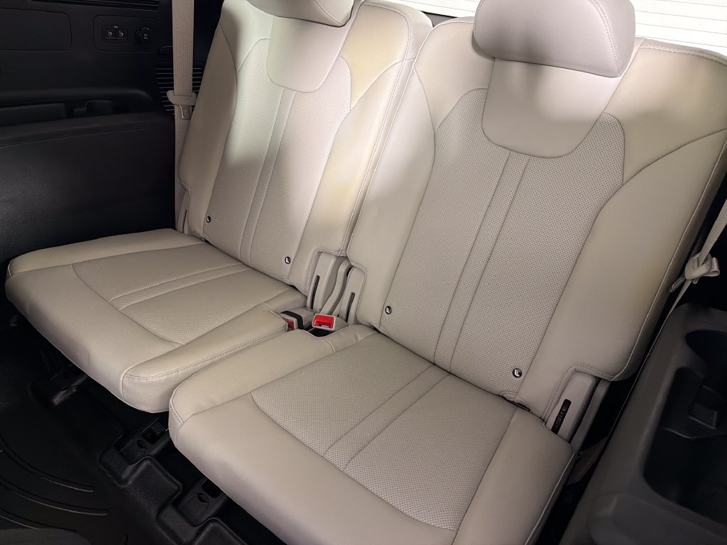 Used 2023 Kia Sorento SX Prestige w/ Panoramic Sunroof Package AWD/4WD image 22