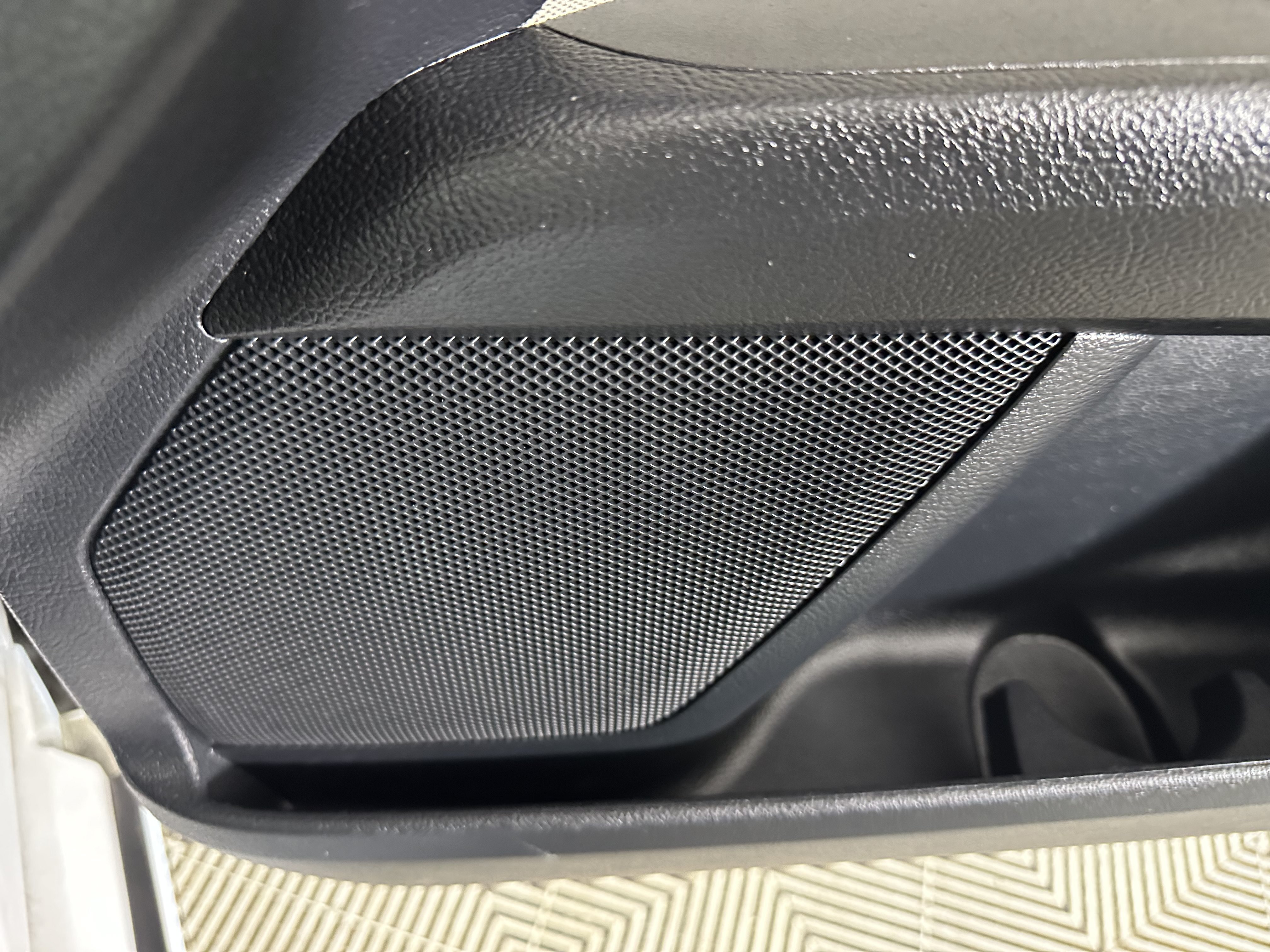 Used 2018 Ford Fusion S FWD image 27