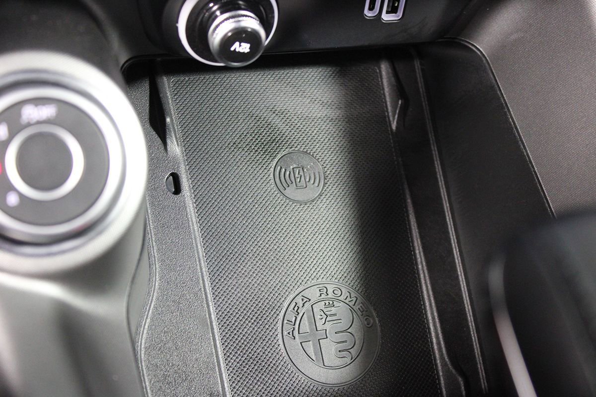 Used 2024 Alfa Romeo Tonale Ti AWD/4WD image 9