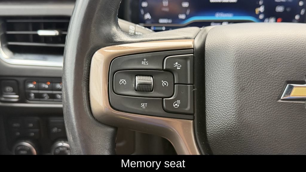 Used 2023 Chevrolet Tahoe High Country AWD/4WD image 16