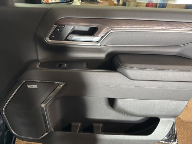 New 2026 GMC Sierra 2500 SLT w/ SLT Convenience Package image 25