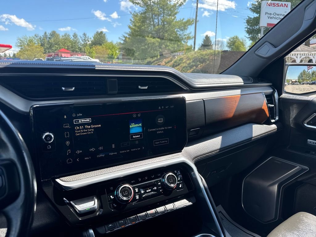 Used 2022 GMC Sierra 1500 Denali AWD/4WD image 17