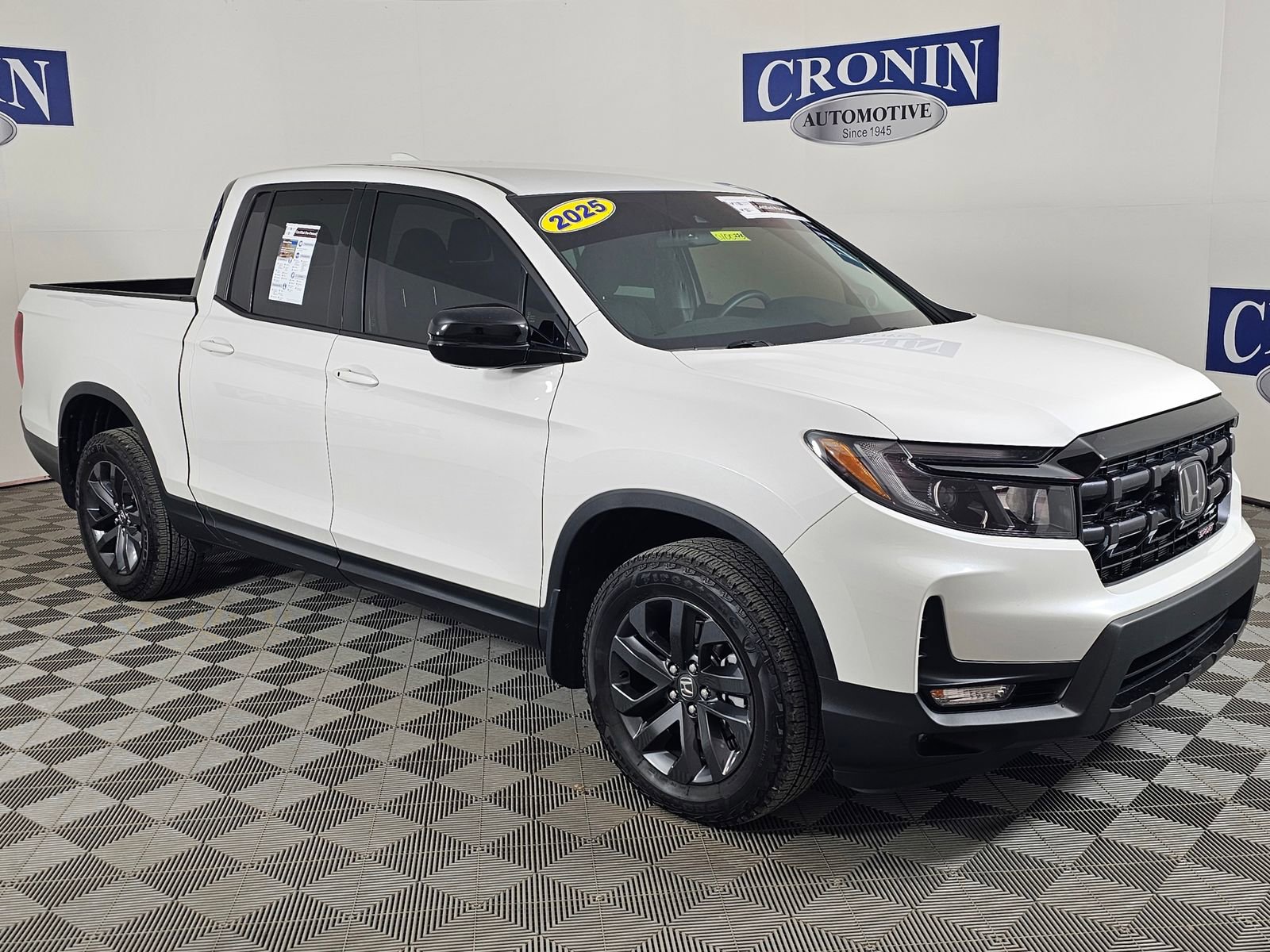 Used 2025 Honda Ridgeline Sport image 7