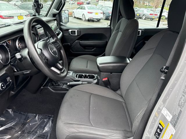 Used 2023 Jeep Gladiator Sport image 16