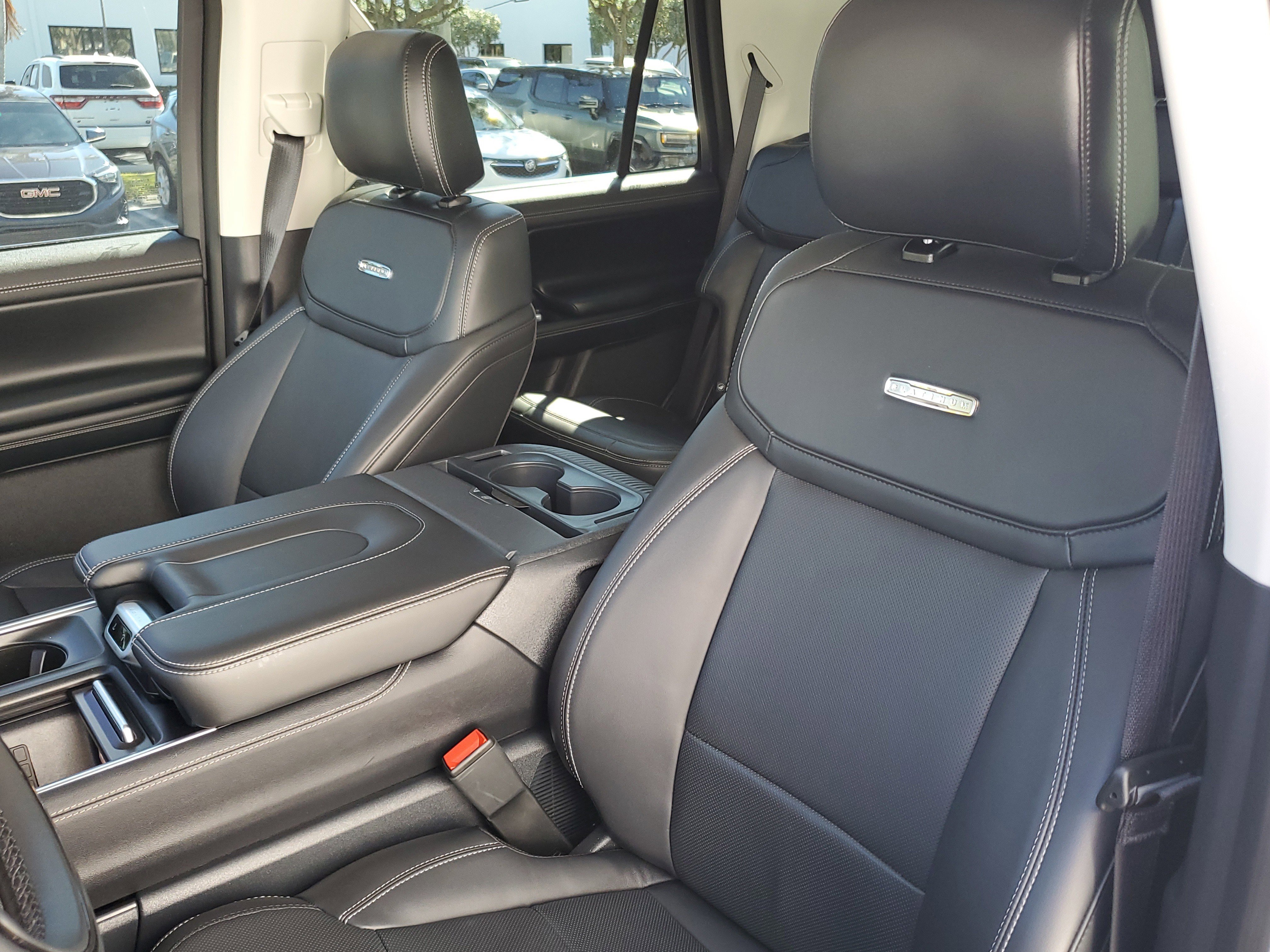 Used 2025 Ford Expedition Platinum w/ Driver's Package image 22