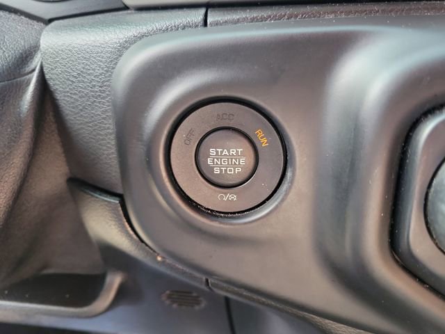 Used 2018 Jeep Wrangler Unlimited Sahara AWD/4WD image 21