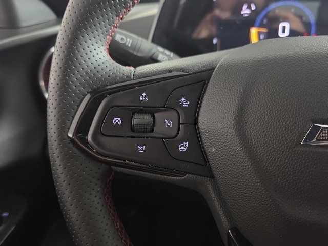 Used 2026 Chevrolet Trax RS w/ Driver Confidence Package FWD image 14