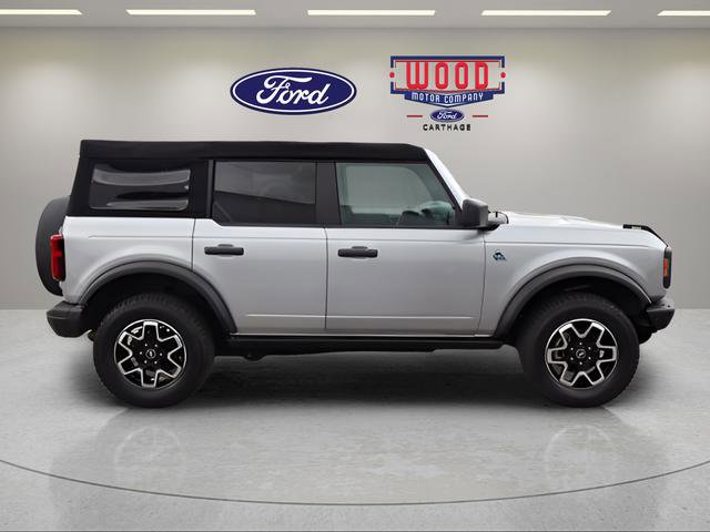 Used 2021 Ford Bronco Black Diamond AWD/4WD image 2