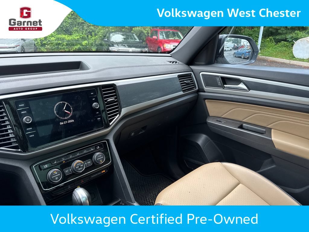 Certified 2023 Volkswagen Atlas Cross Sport SEL R-Line AWD/4WD image 10