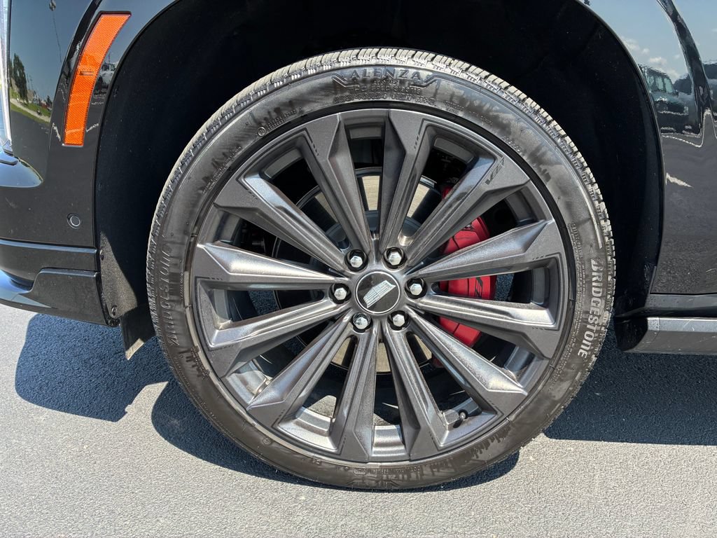 Used 2025 Cadillac Escalade V AWD/4WD image 7
