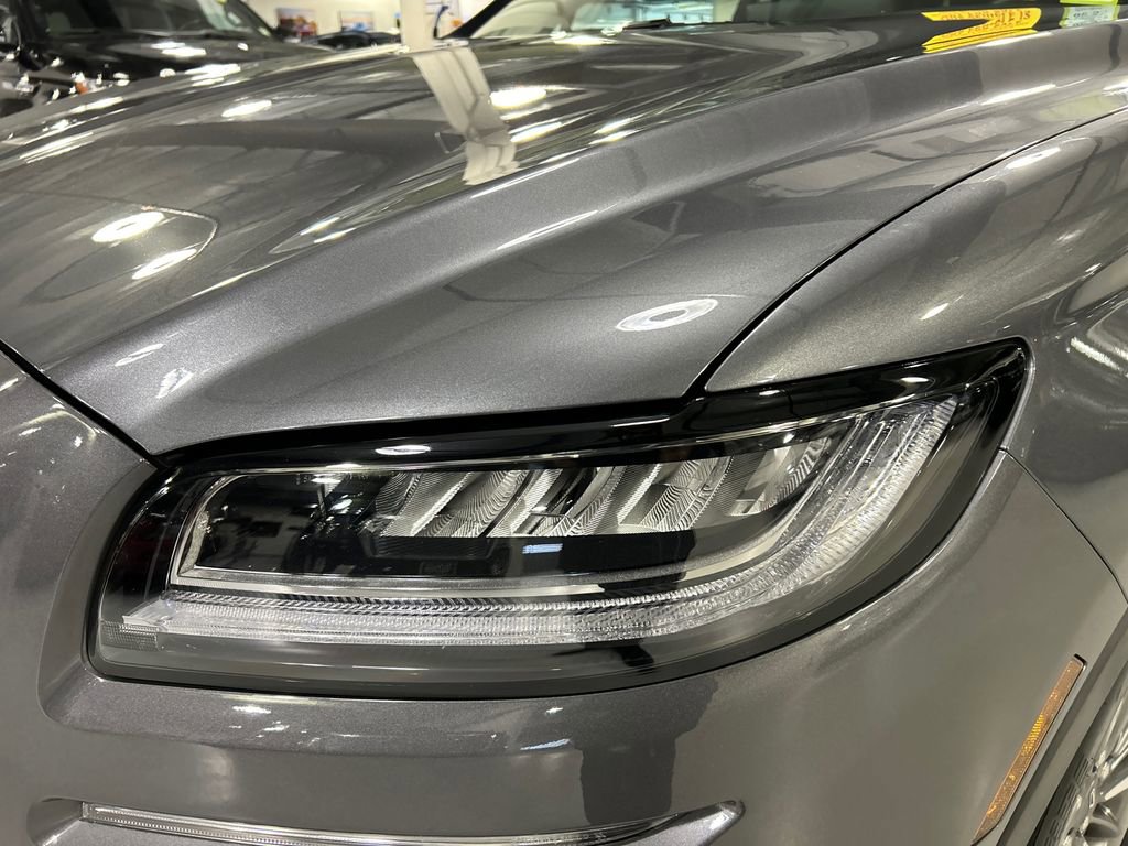 Used 2022 Lincoln Nautilus AWD w/ Premium Package image 7