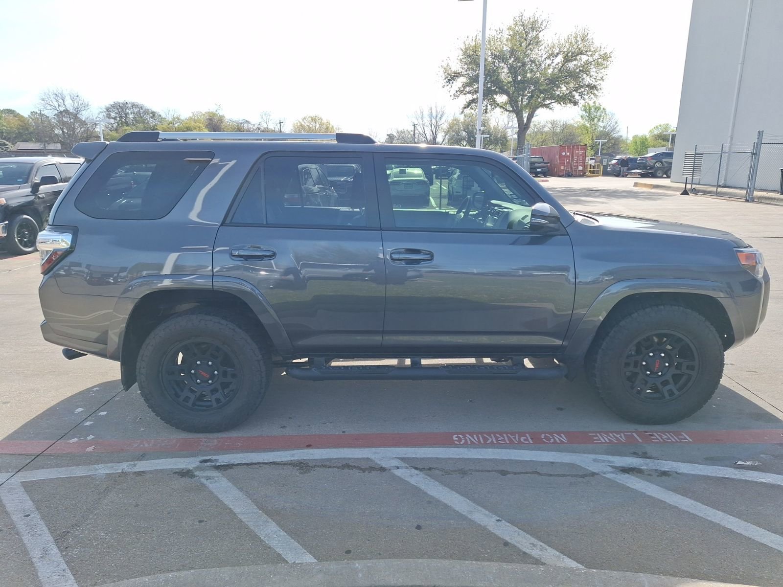 Used 2023 Toyota 4Runner SR5 Premium w/ Moonroof Package RWD image 7