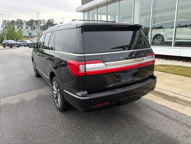 Used 2020 Lincoln Navigator L Reserve w/ Luxury Package AWD/4WD image 9