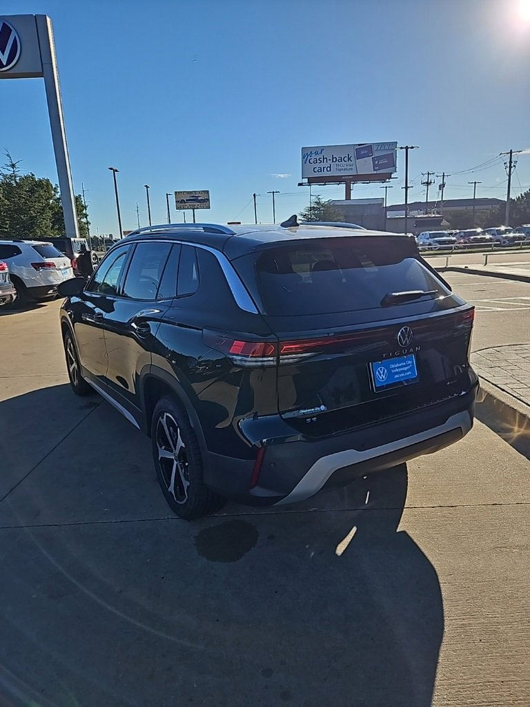 New 2025 Volkswagen Tiguan SE image 7