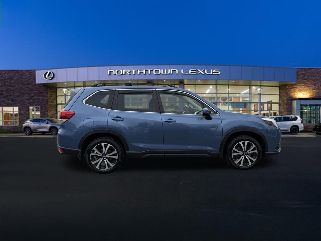 Used 2023 Subaru Forester Limited image 24