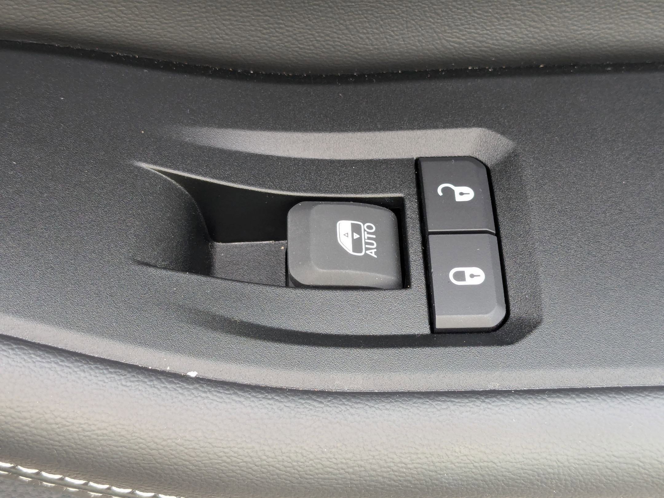 Certified 2025 Jeep Grand Cherokee L Laredo image 37