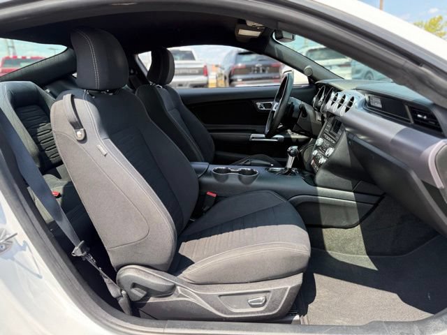 Certified 2017 Ford Mustang Coupe RWD image 10