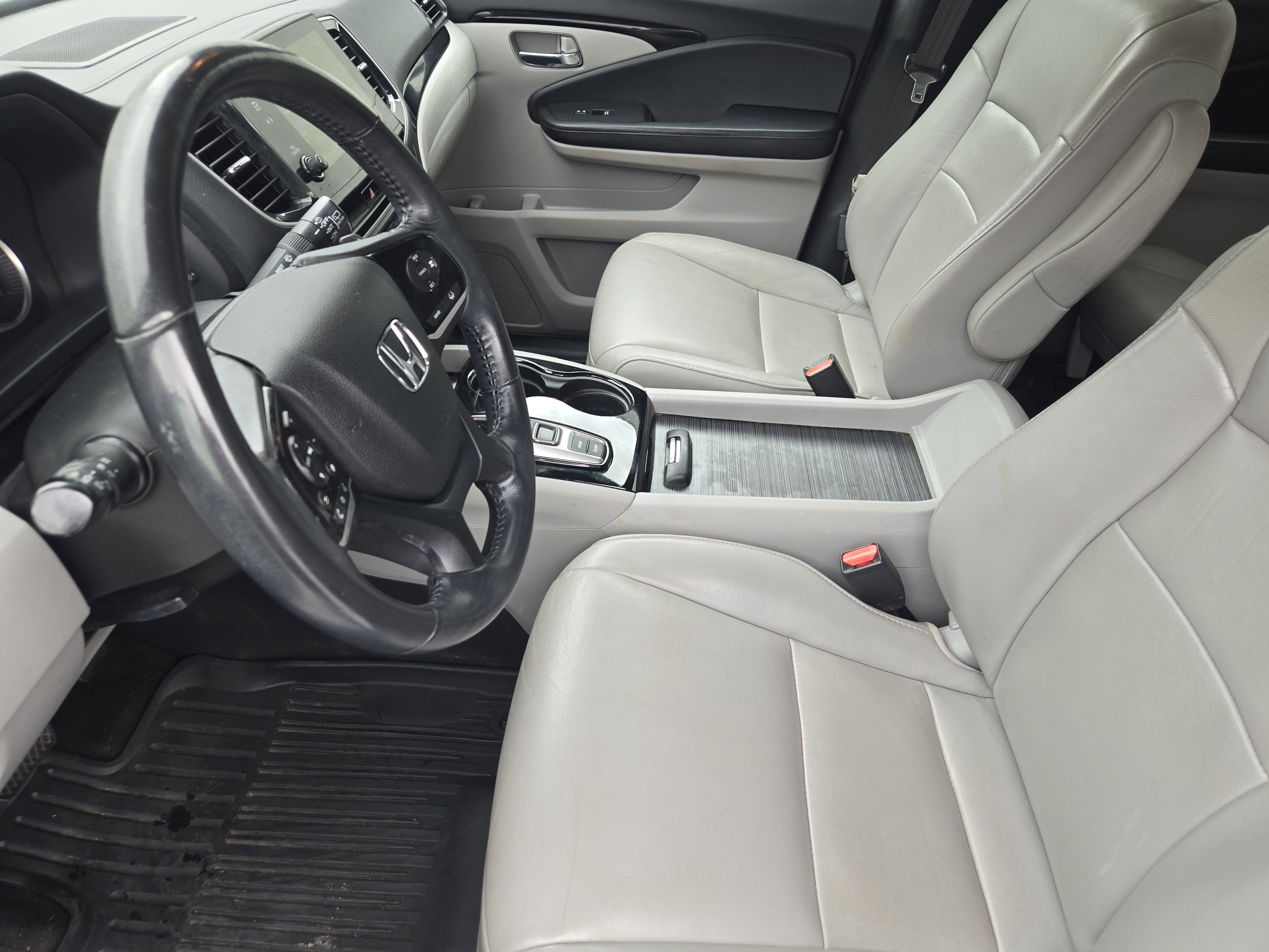 Used 2019 Honda Pilot Touring image 14