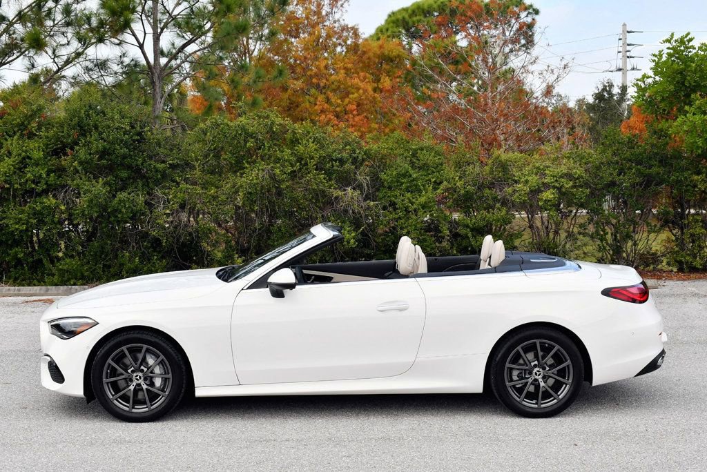Used 2024 Mercedes-Benz CLE 300 4MATIC Cabriolet w/ Driver Assistance Package image 32