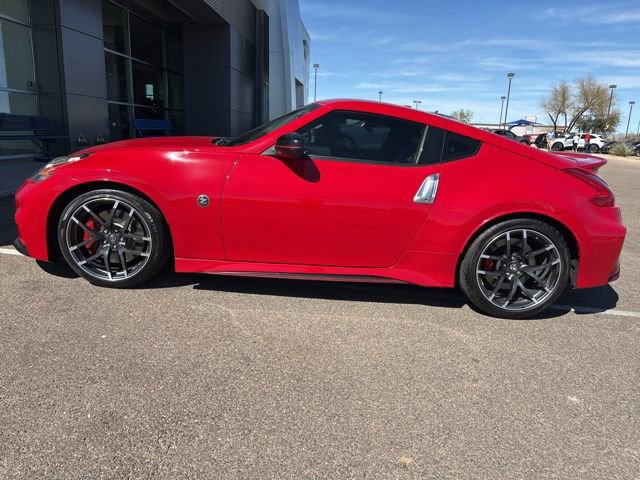Used 2015 Nissan 370Z NISMO image 2