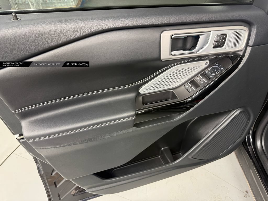 Used 2023 Ford Explorer ST w/ Equipment Group 401A AWD/4WD image 19