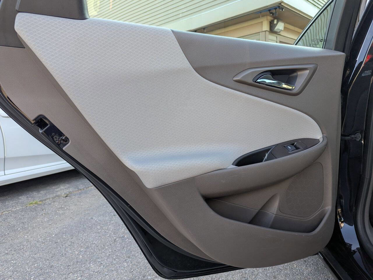 Used 2020 Chevrolet Malibu LT FWD image 14