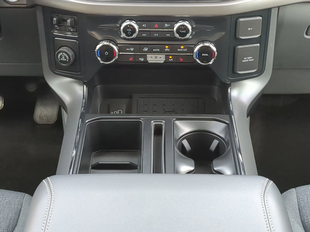 New 2026 Ford F150 XLT RWD image 17