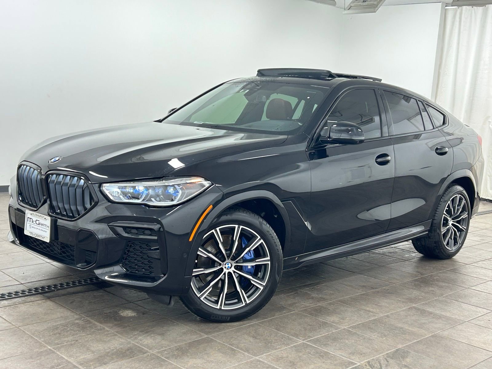 Used 2022 BMW X6 xDrive40i w/ Executive Package image 1
