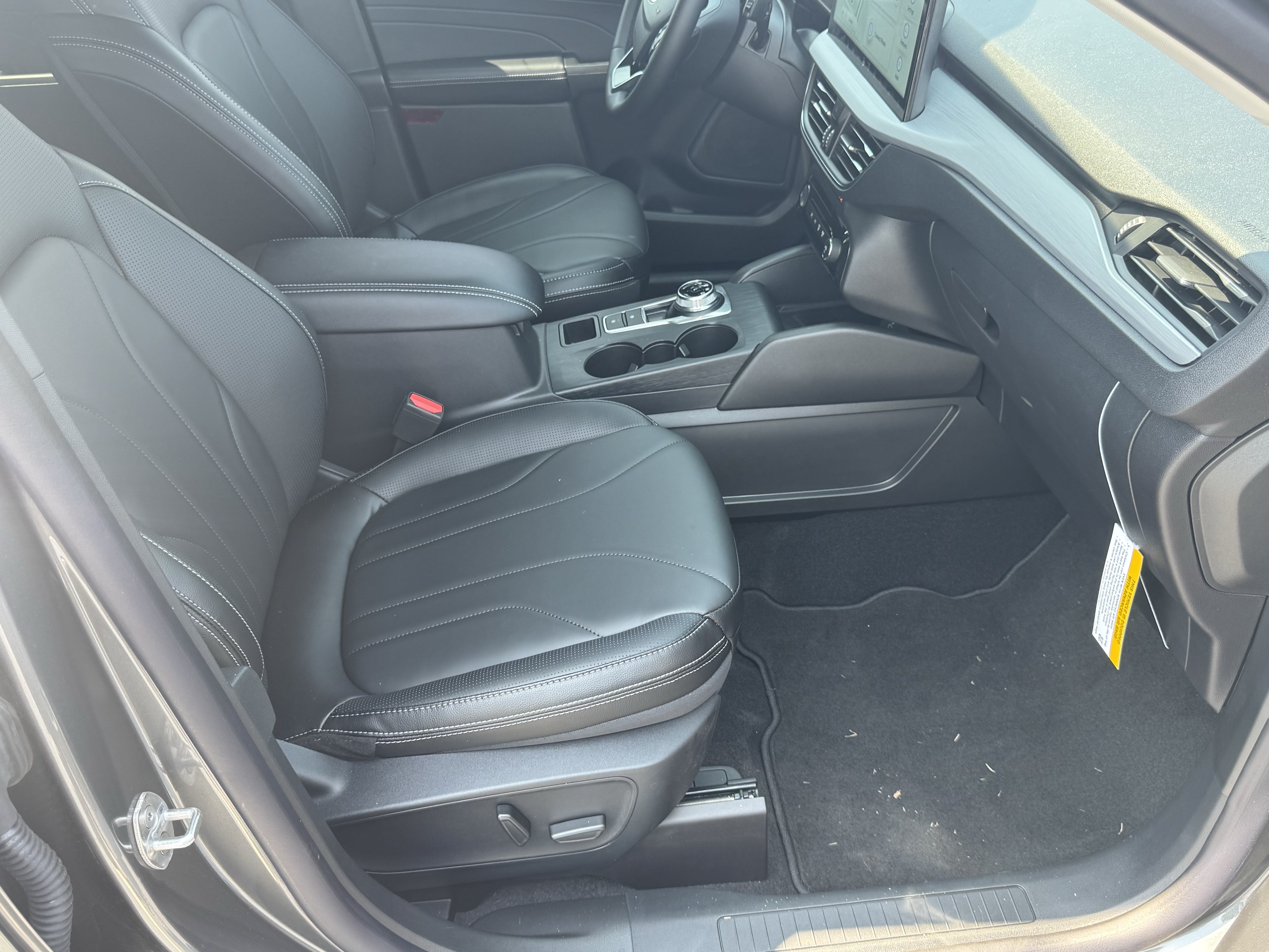 Used 2025 Ford Escape SE w/ PHEV Premium Package FWD image 20