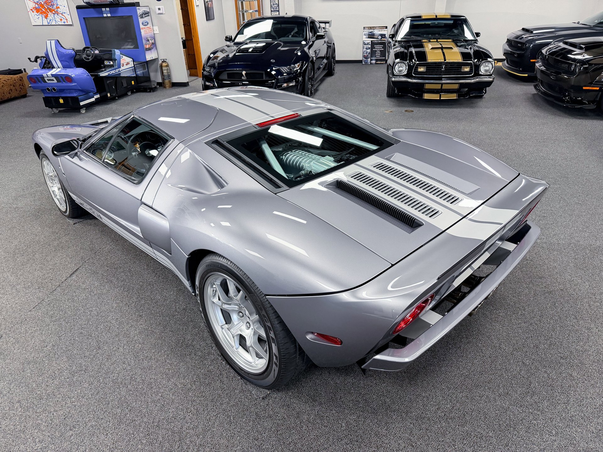 Used 2006 Ford GT image 30