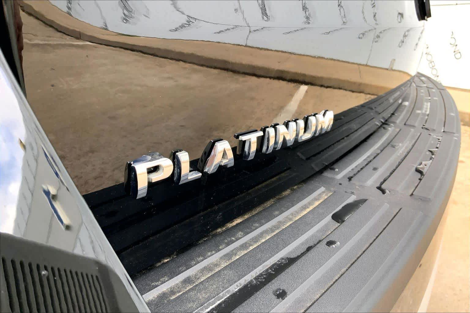Used 2023 Ford Expedition Platinum AWD/4WD image 10