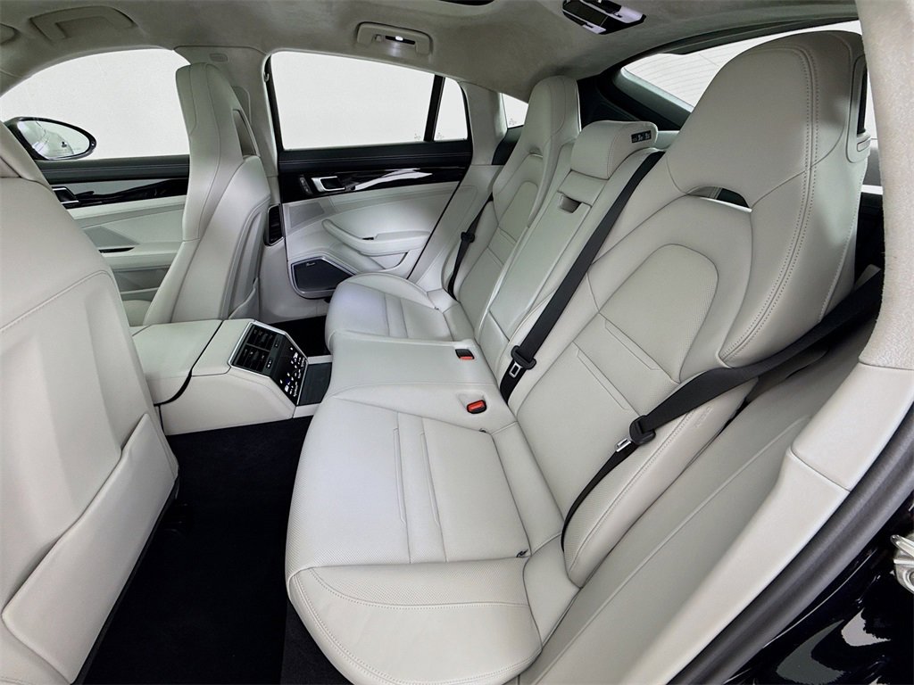 Used 2023 Porsche Panamera Turbo S image 26